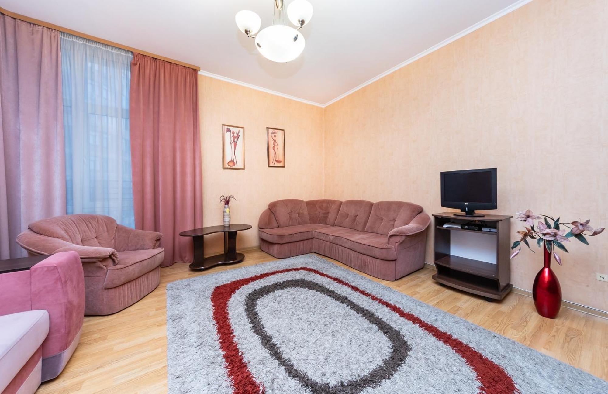 Apartments In The Center Of Pechersk Kyiv Exterior photo